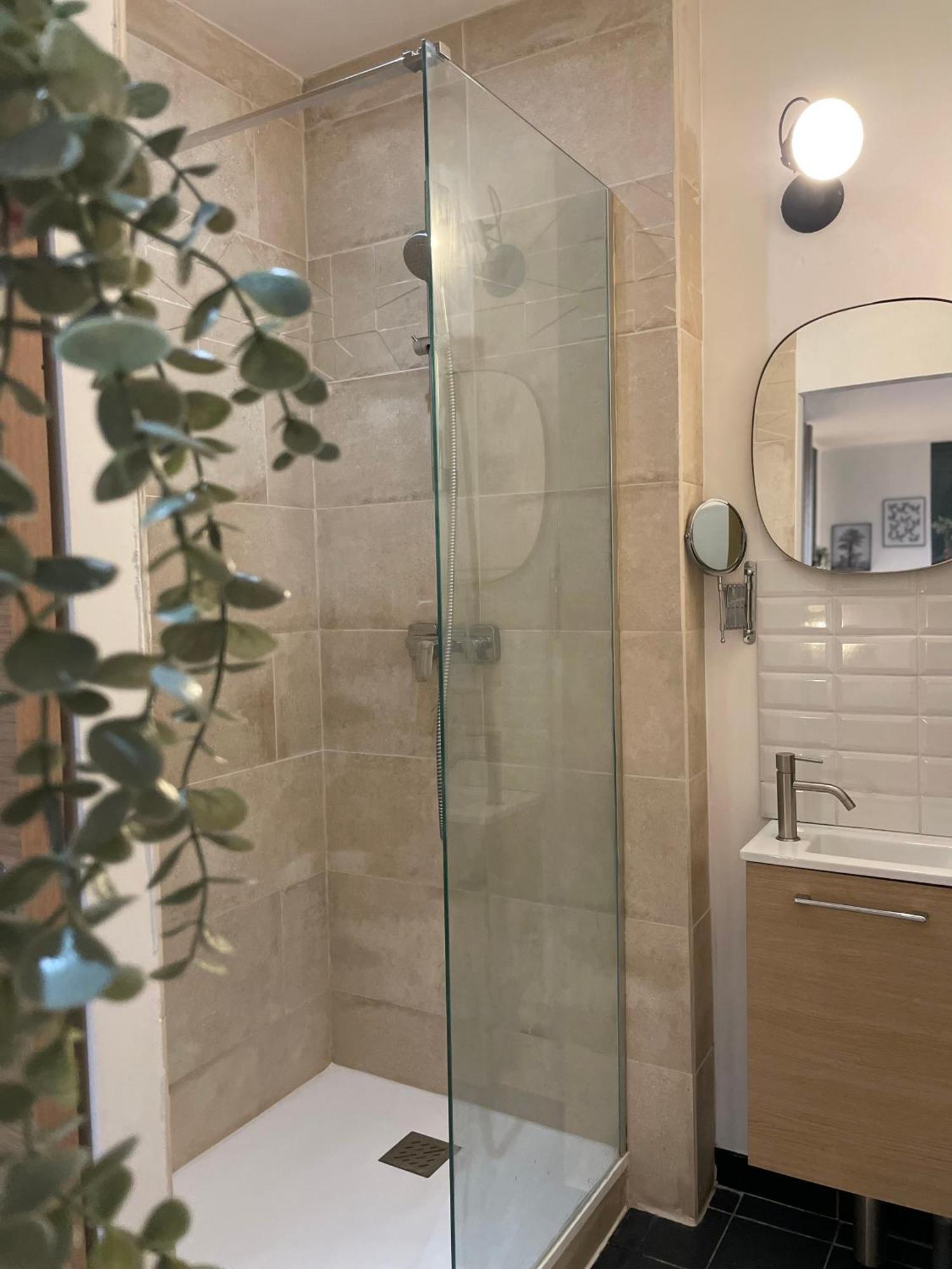 Velours & Balneo Apartment Saint-Nazaire  Exterior foto